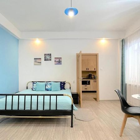 Appartamento Evu Long Street Braşov Esterno foto