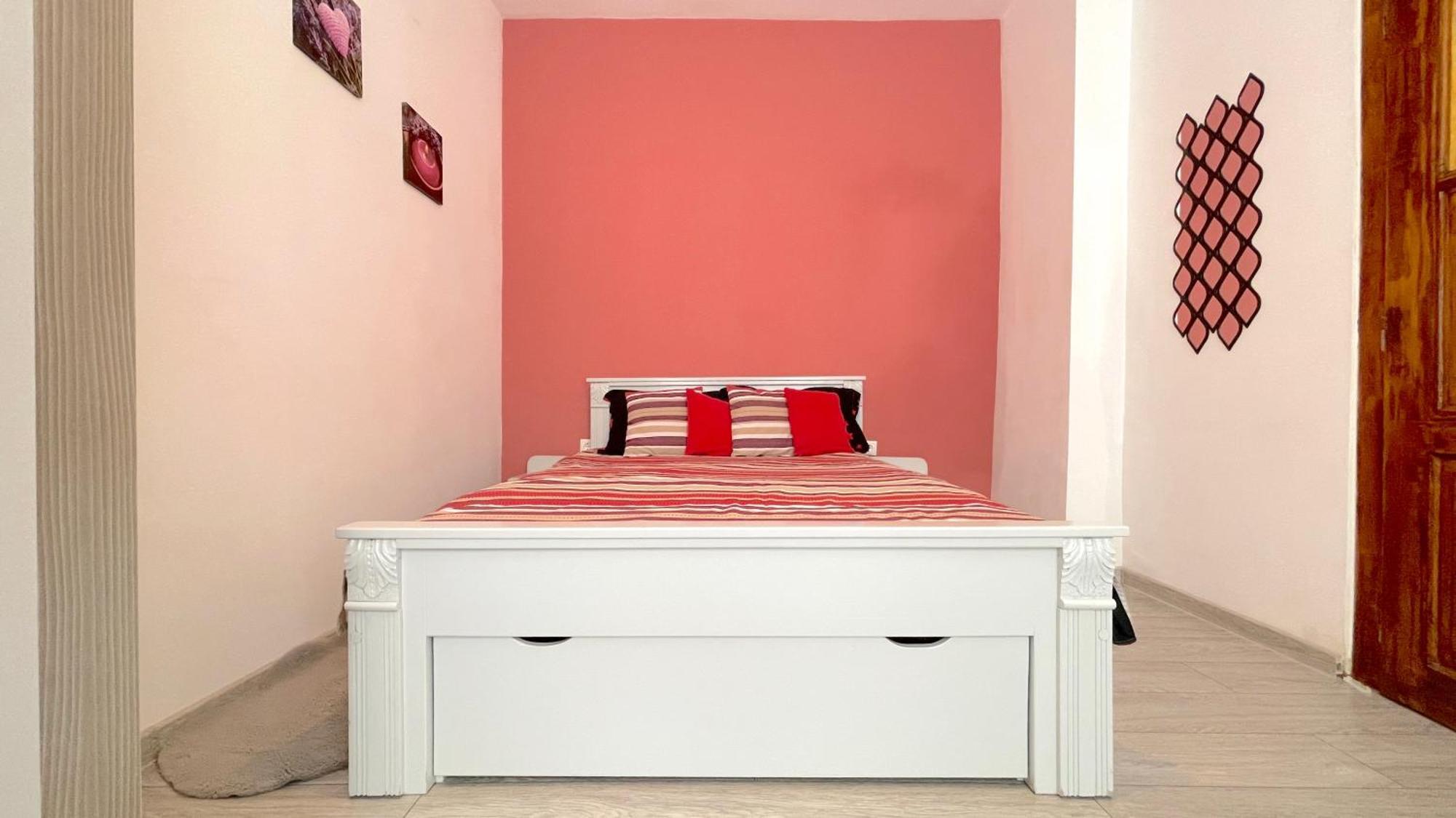 Appartamento Evu Long Street Braşov Esterno foto