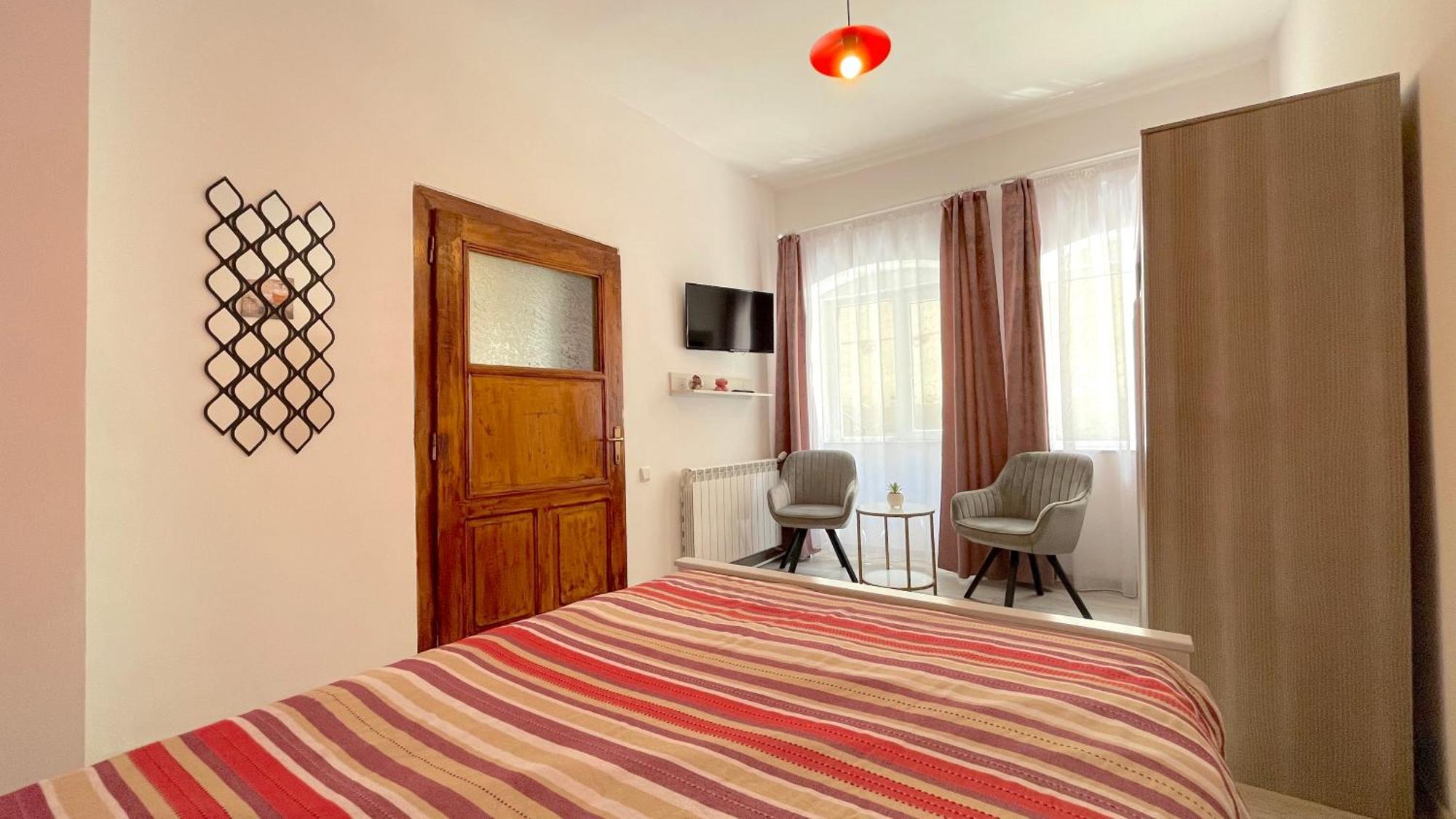 Appartamento Evu Long Street Braşov Esterno foto