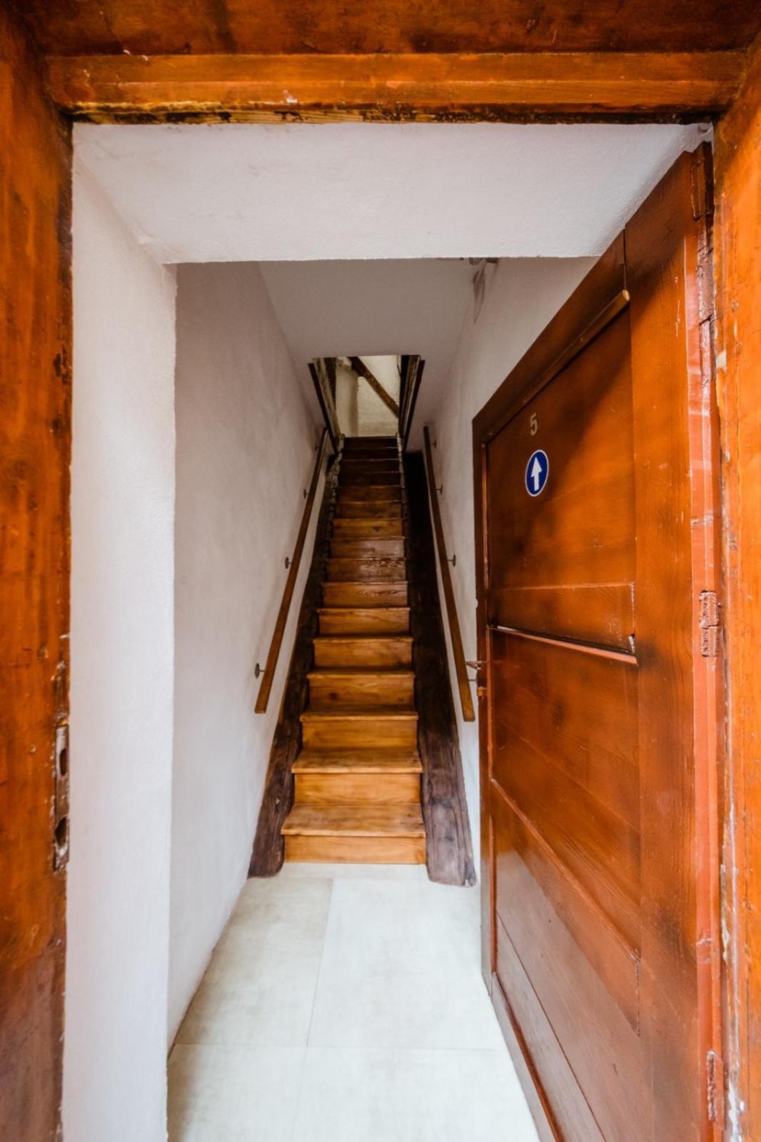 Appartamento Evu Long Street Braşov Esterno foto